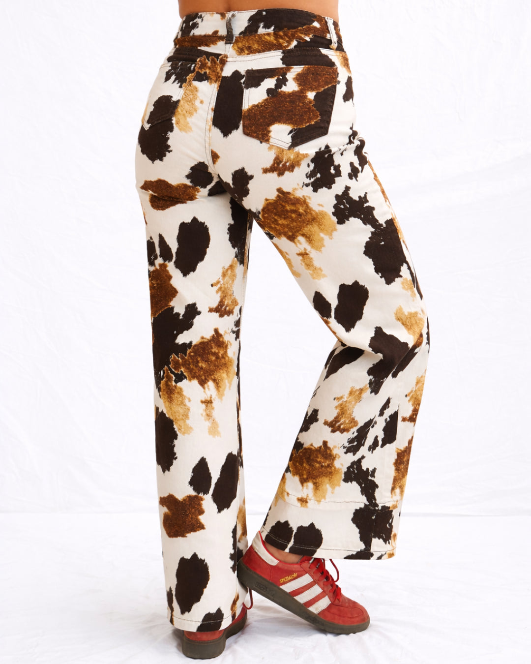 Pantalón estampado vaca
